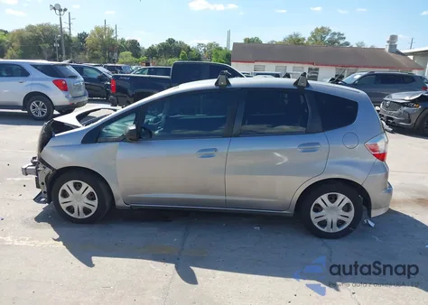 2010 Honda Fit z USA, uszkodzony, nr VIN JHMGE8H21AS019178